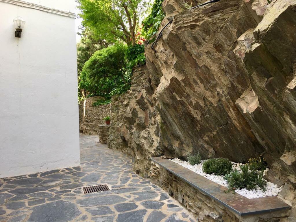 Smart Studio Cadaques Sa Guarda Luaran gambar